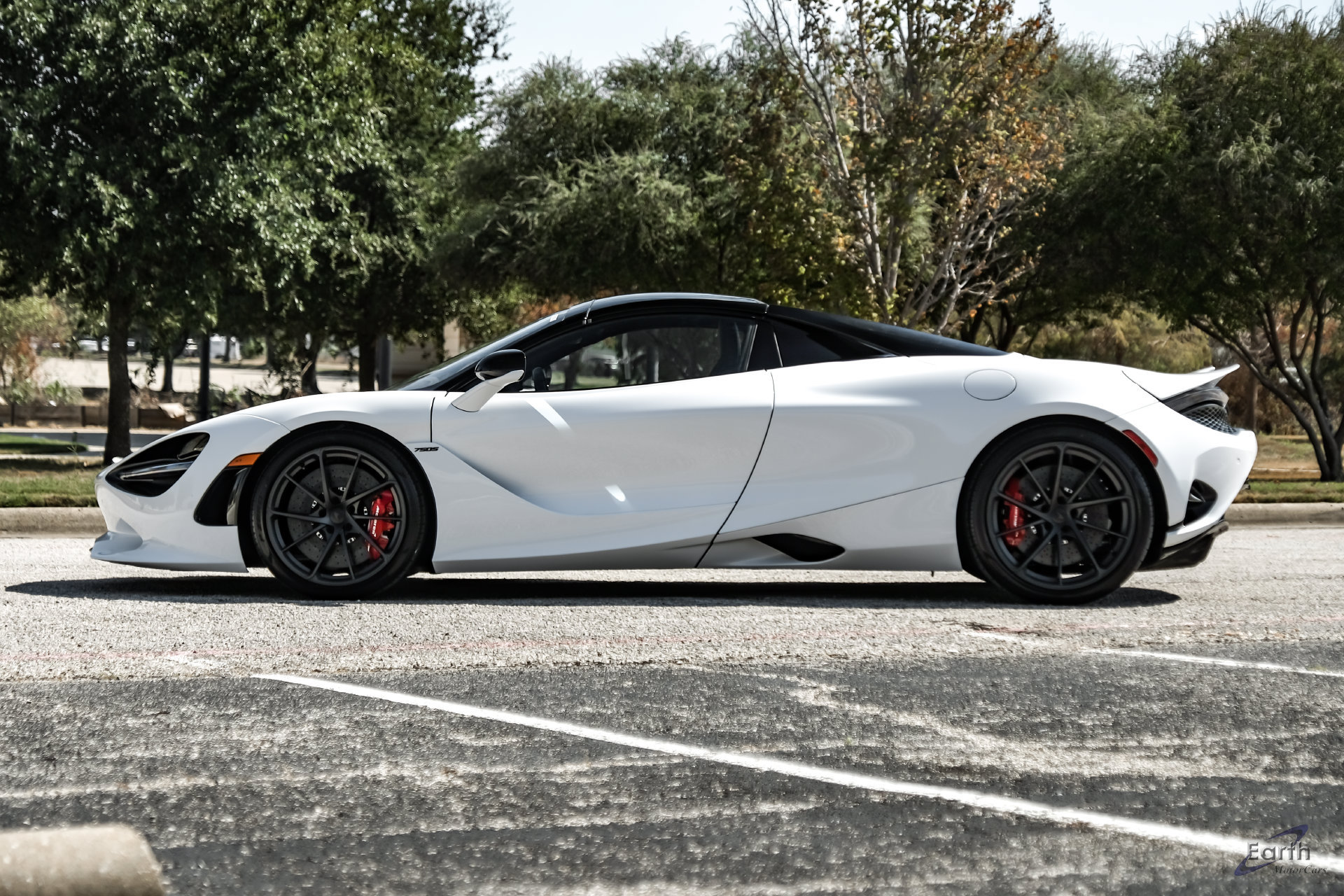 Used 2025 McLaren 750S Spider photo 12