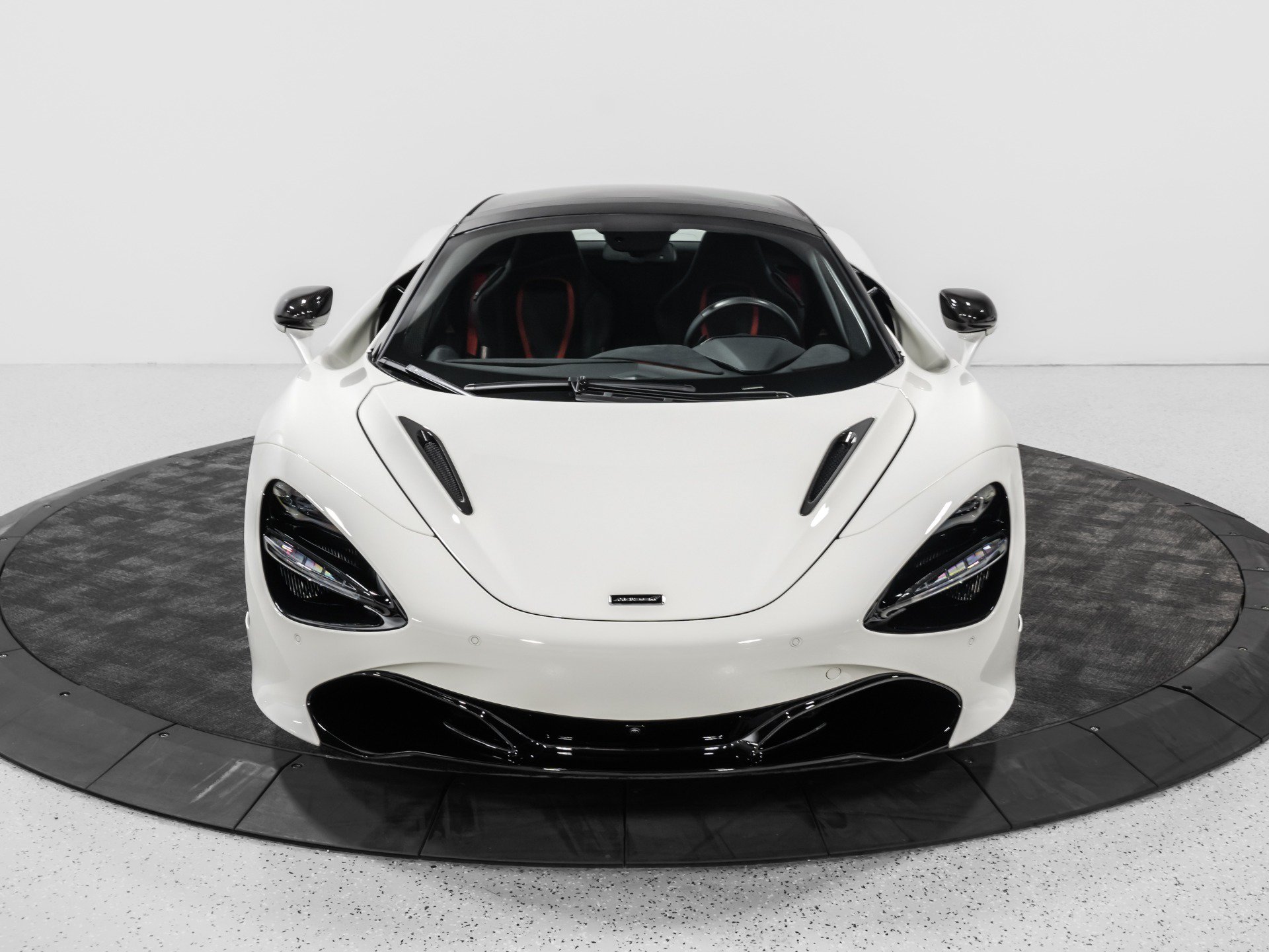 Used 2021 McLaren 720S Performance photo 28
