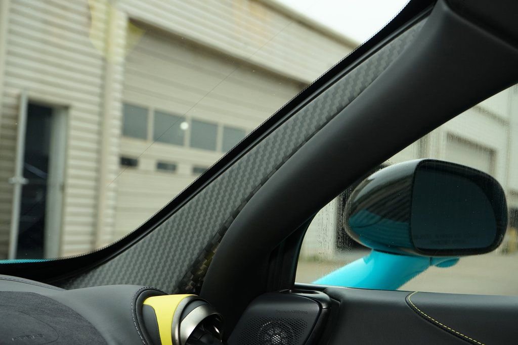 Used 2022 McLaren 720S Performance photo 32