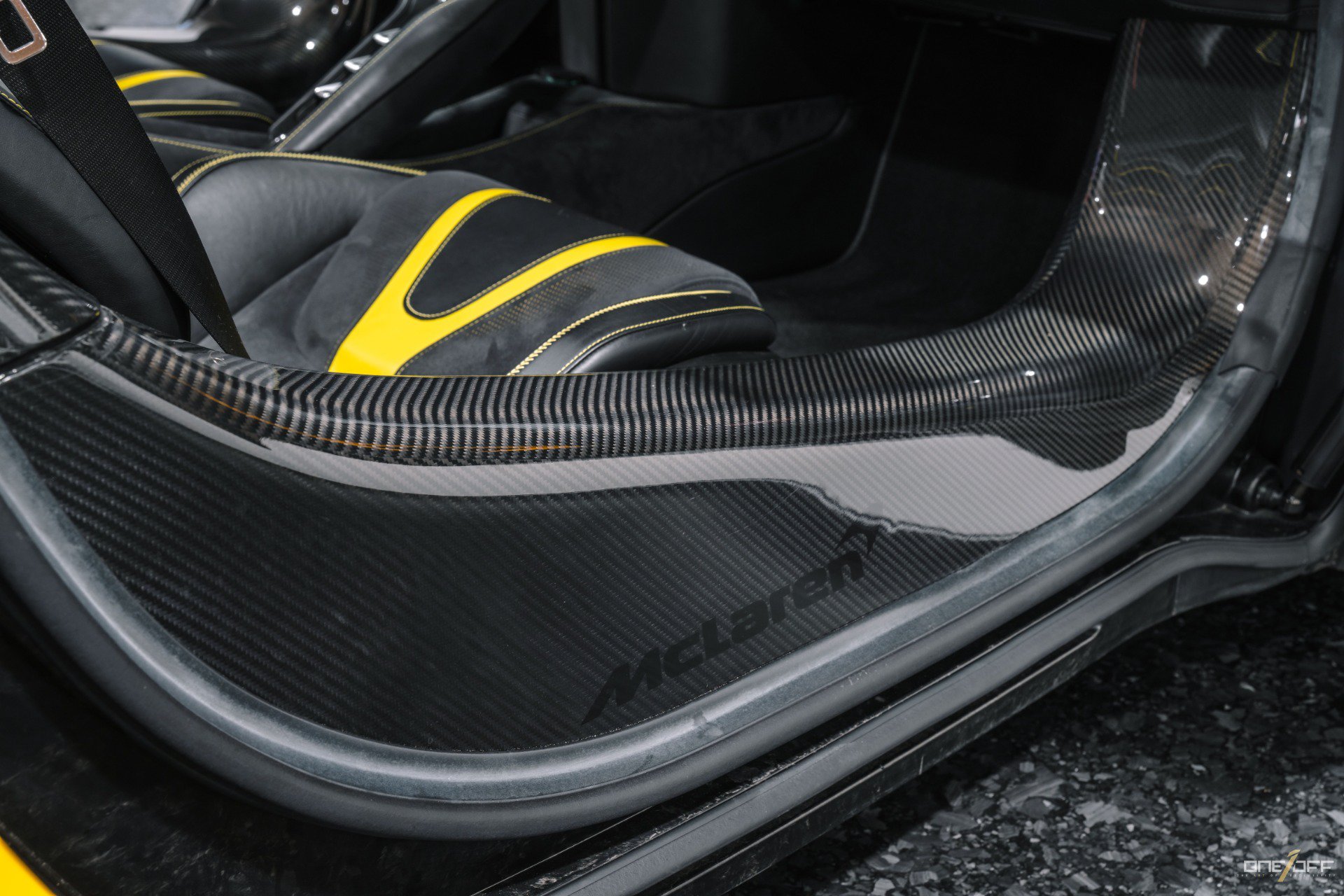 Used 2020 McLaren 720S Performance photo 36