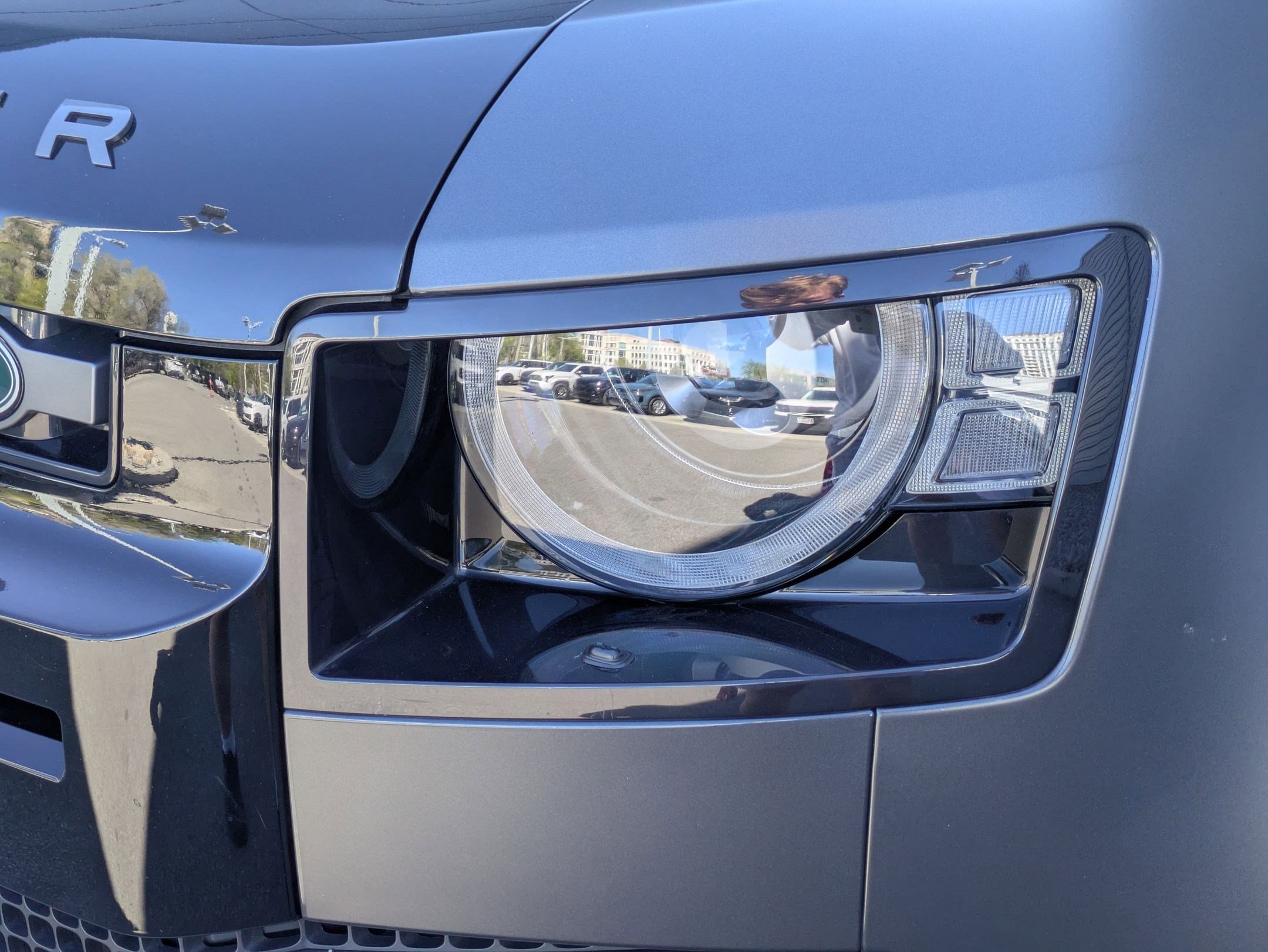 2024 Land Rover Defender 110 Carpathian Edition