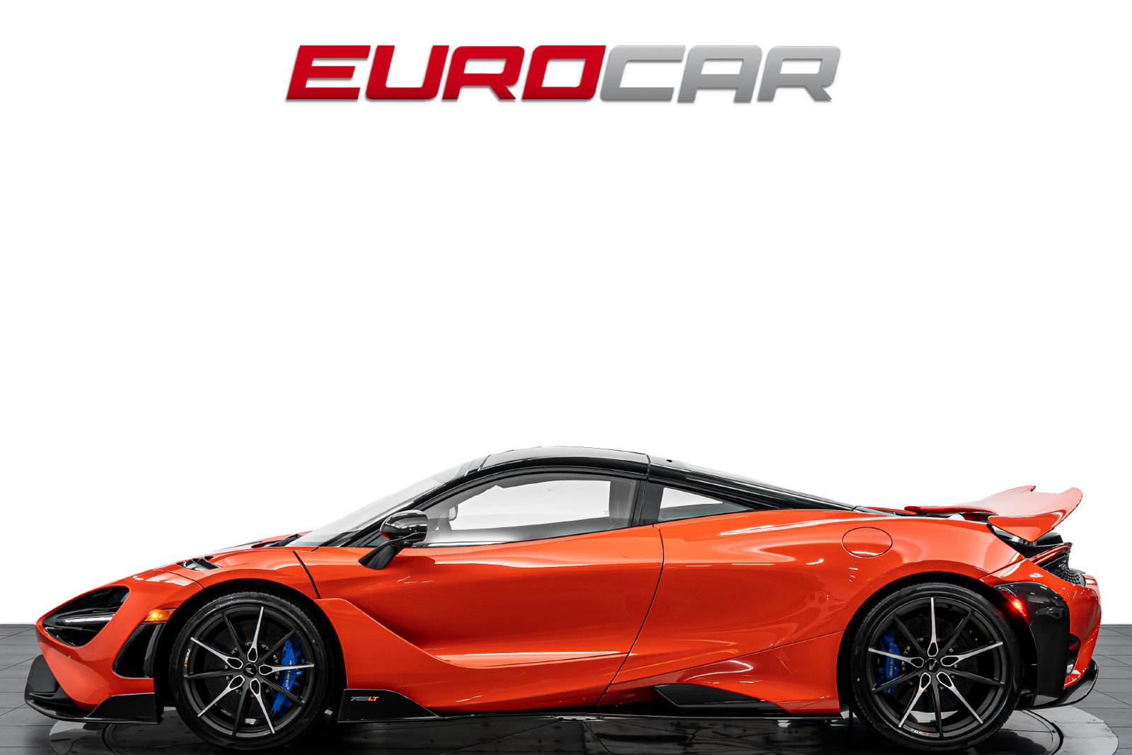 Used 2021 McLaren 765LT photo 2