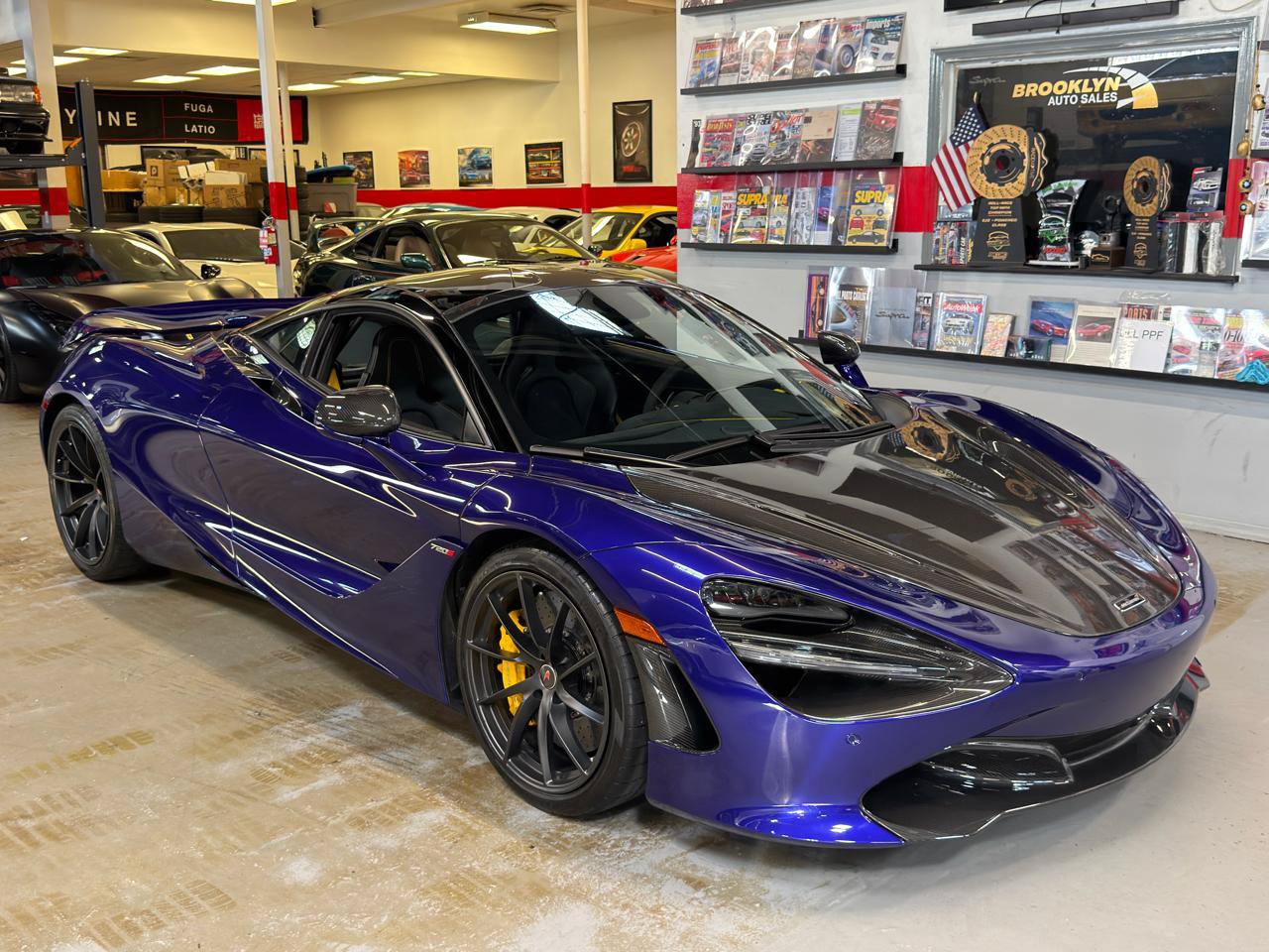 Used 2018 McLaren 720S photo 5