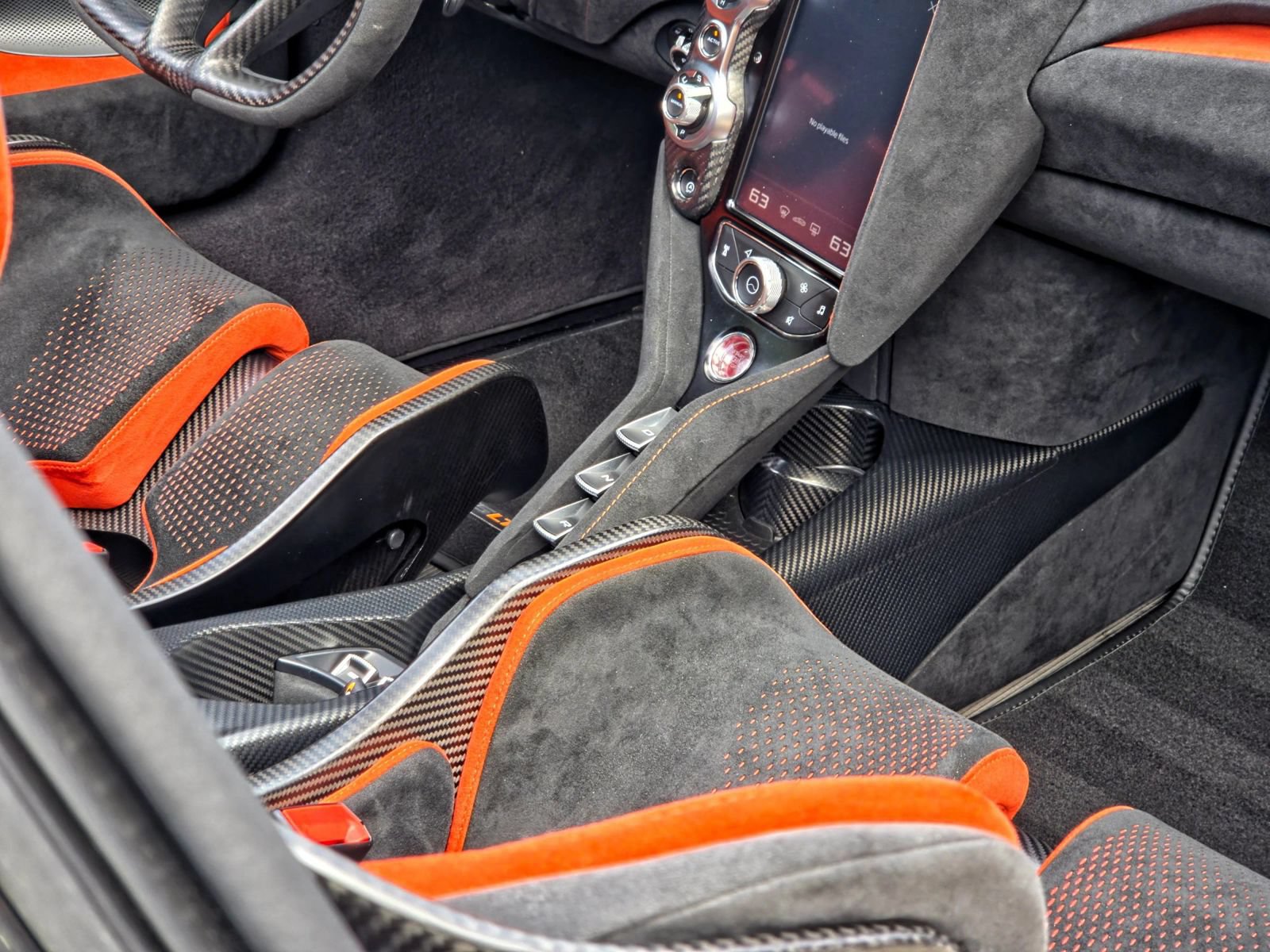 Used 2022 McLaren 765LT photo 37