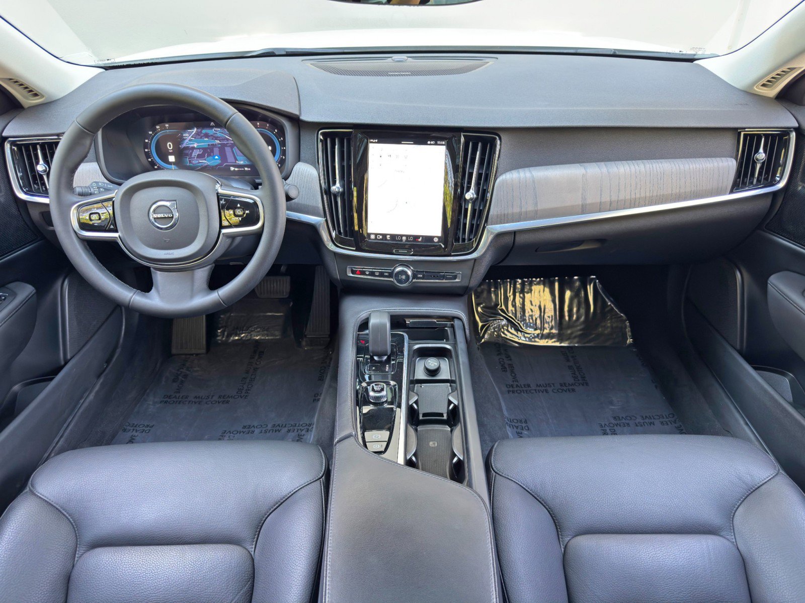 2023 Volvo S90 B6 Plus