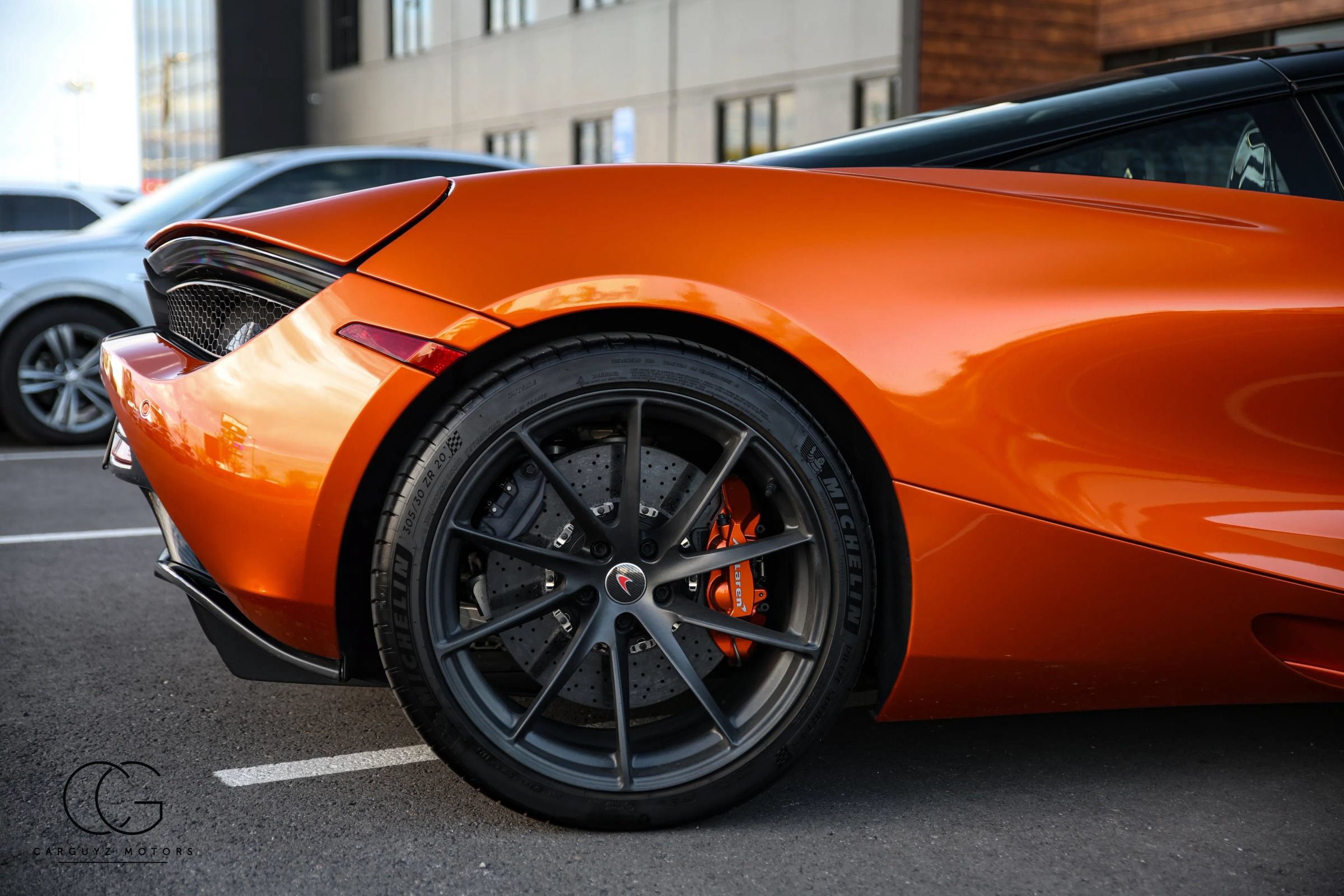 Used 2018 McLaren 720S photo 39