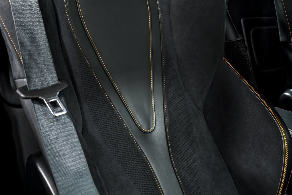 Used 2020 McLaren 720S Performance photo 33