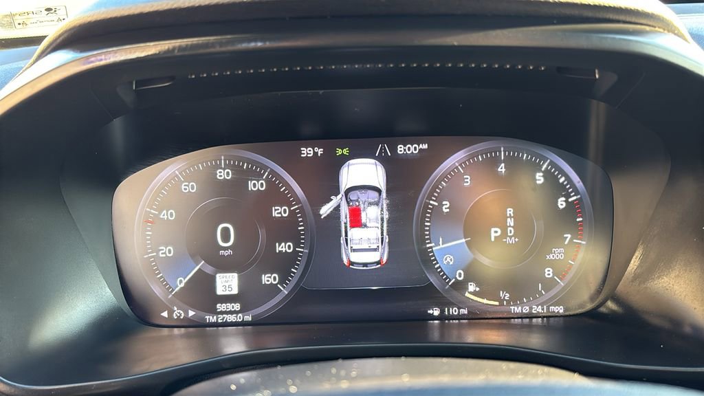 2021 Volvo Xc40 T5 R-Design