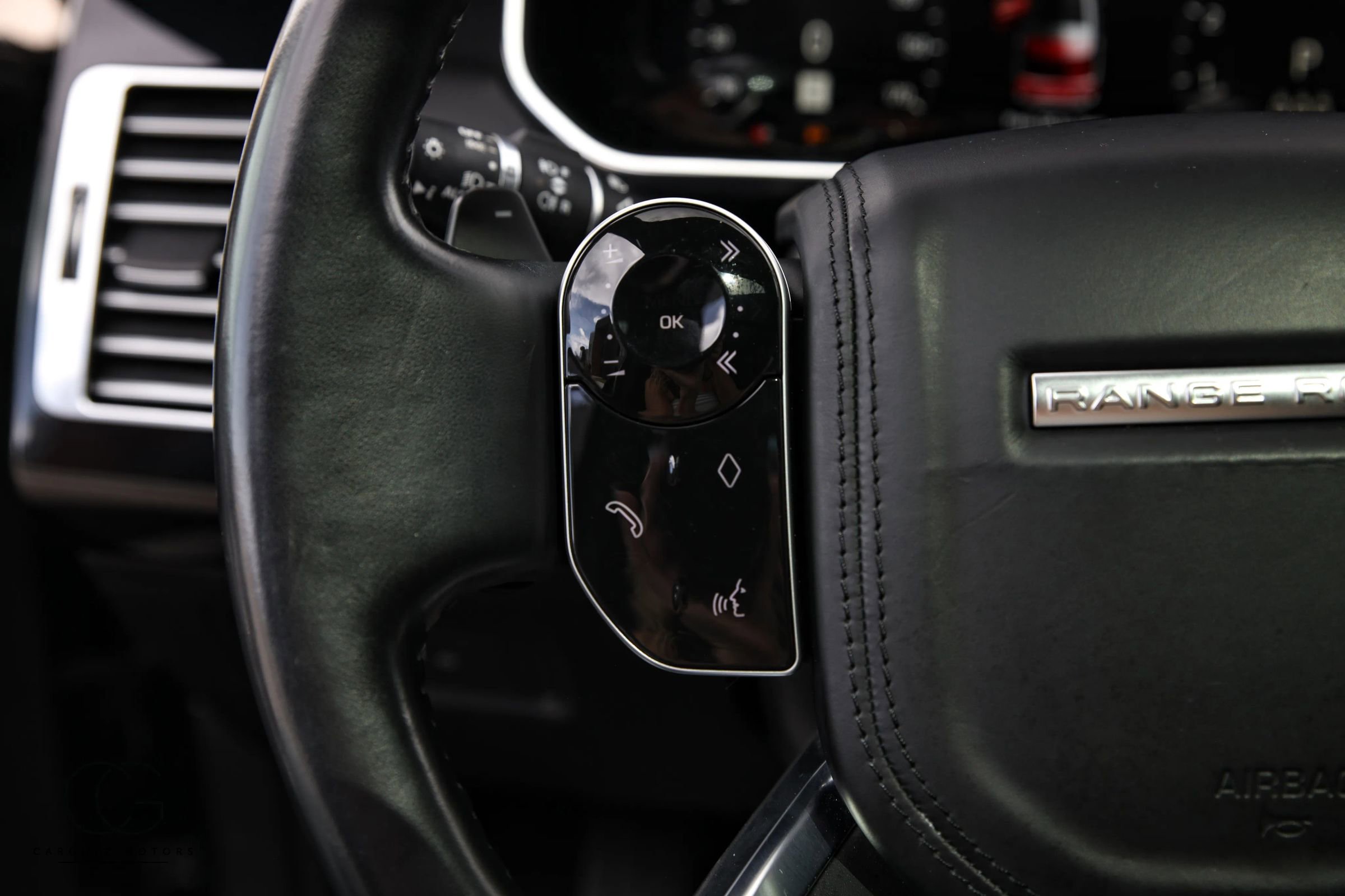 2022 Land Rover Range Rover P525 Westminster Edition