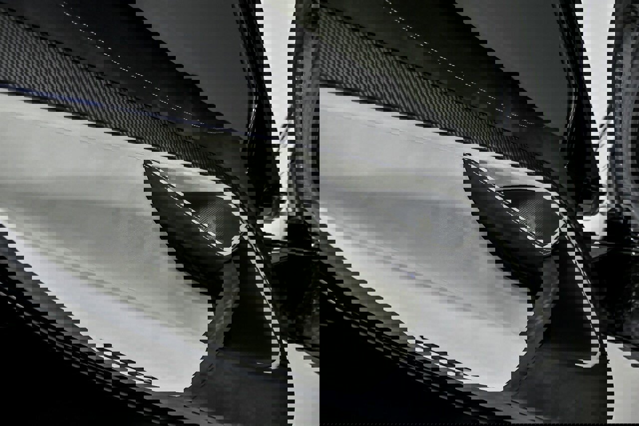 Used 2021 McLaren 765LT photo 23