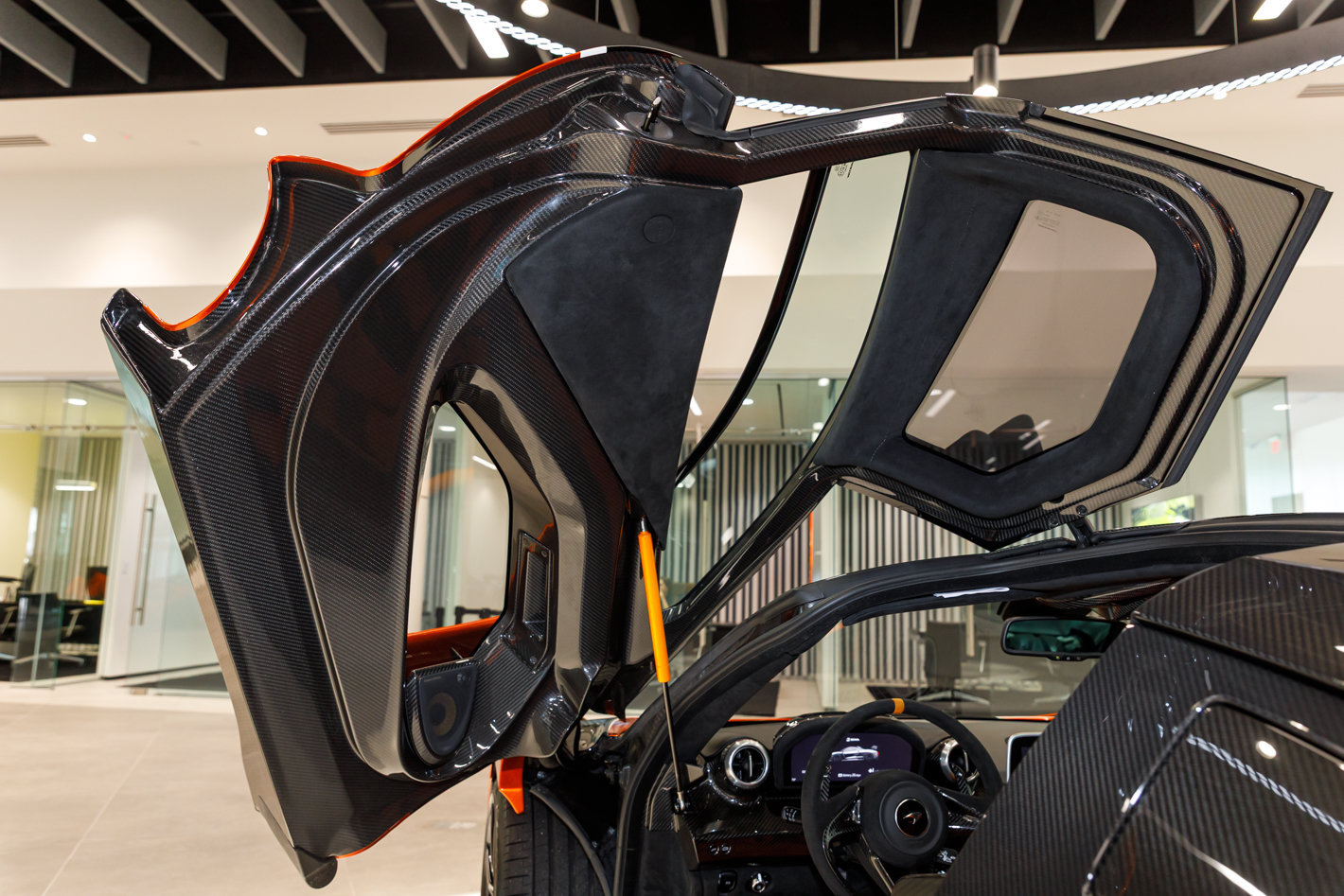 Used 2019 McLaren Senna photo 50