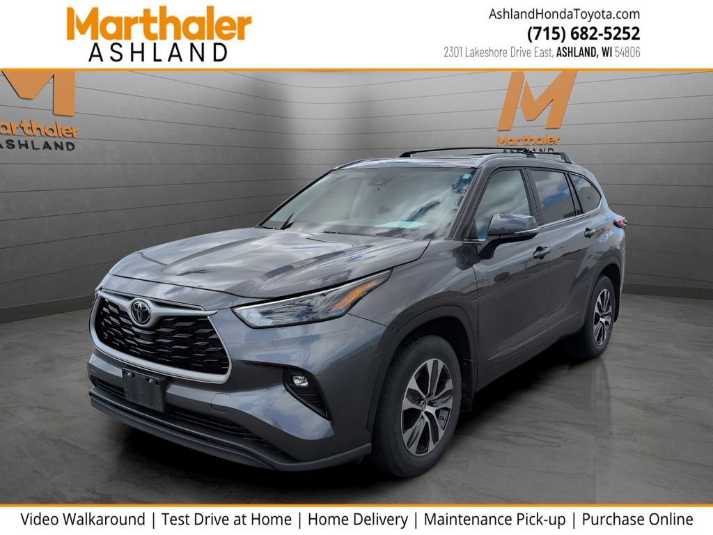 Used 2023 Toyota Highlander XLE