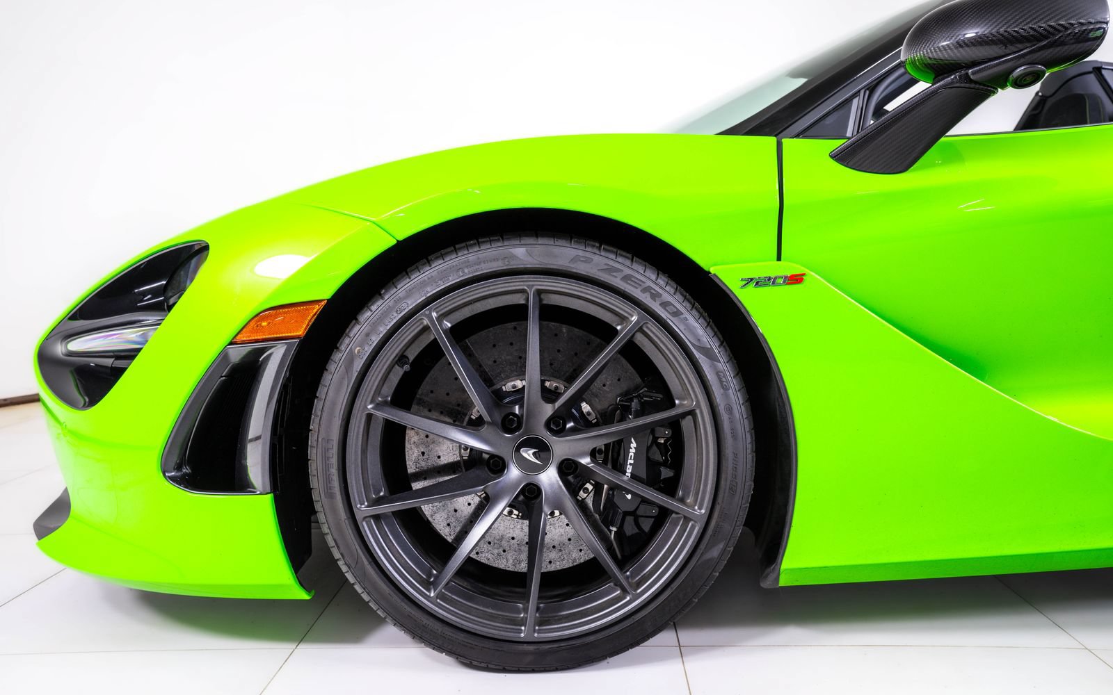 Used 2022 McLaren 720S Performance photo 15
