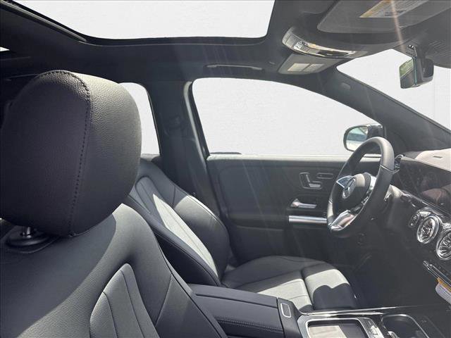 2025 Mercedes-Benz GLA 250