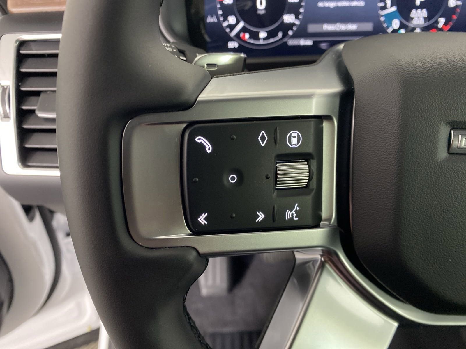 2025 Land Rover Discovery S