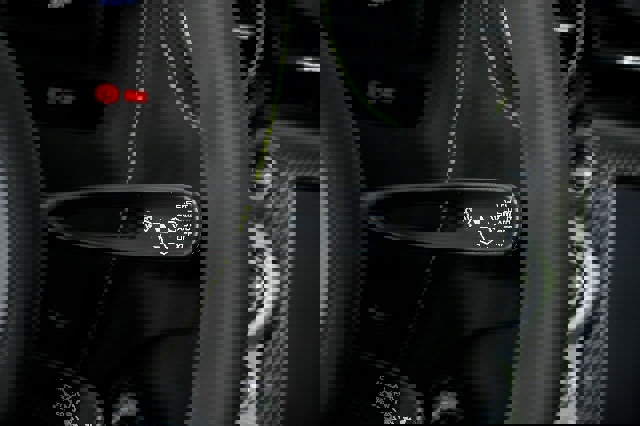 Used 2021 McLaren 765LT photo 32