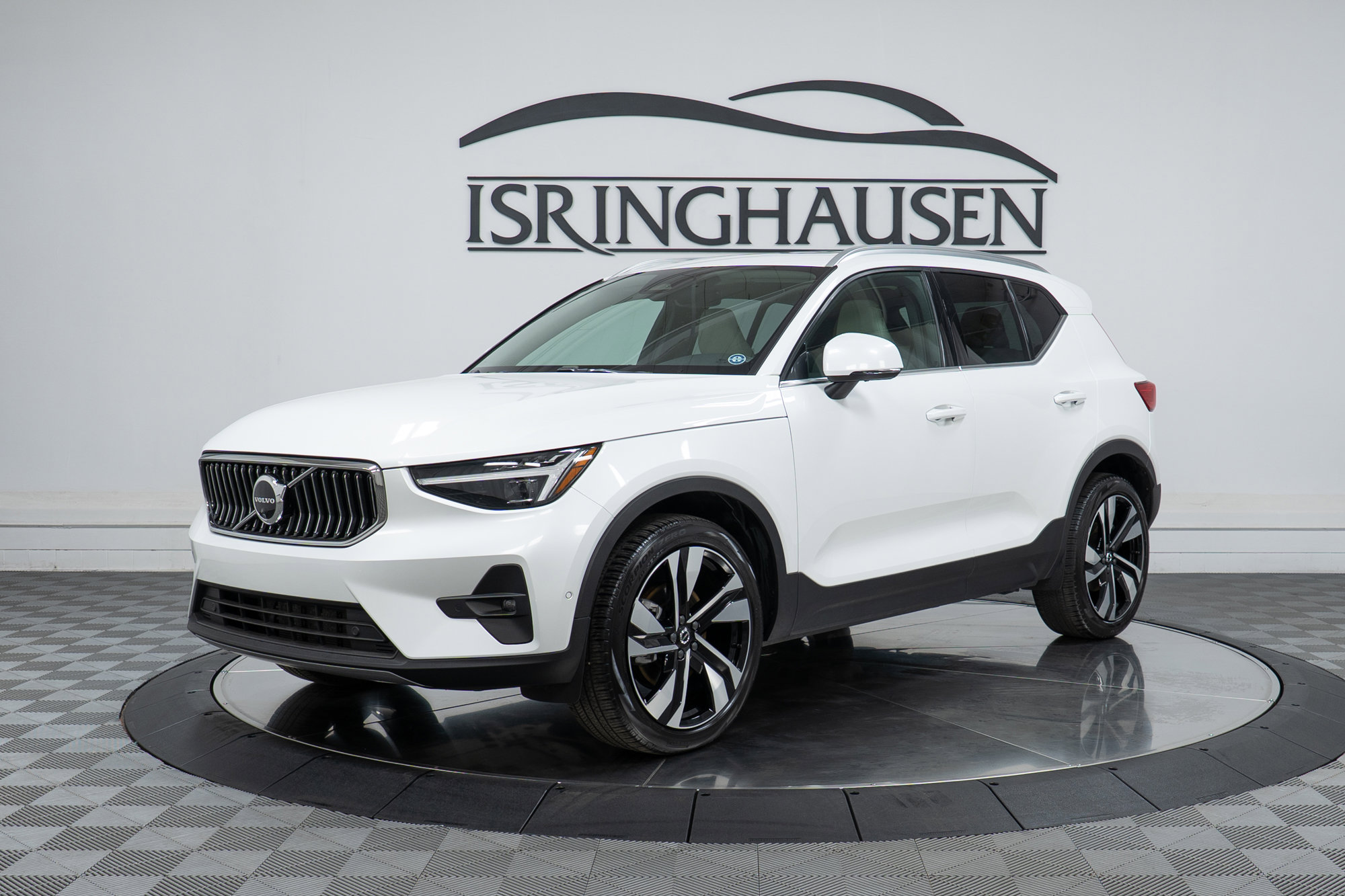Used 2025 Volvo XC40 B5 Plus