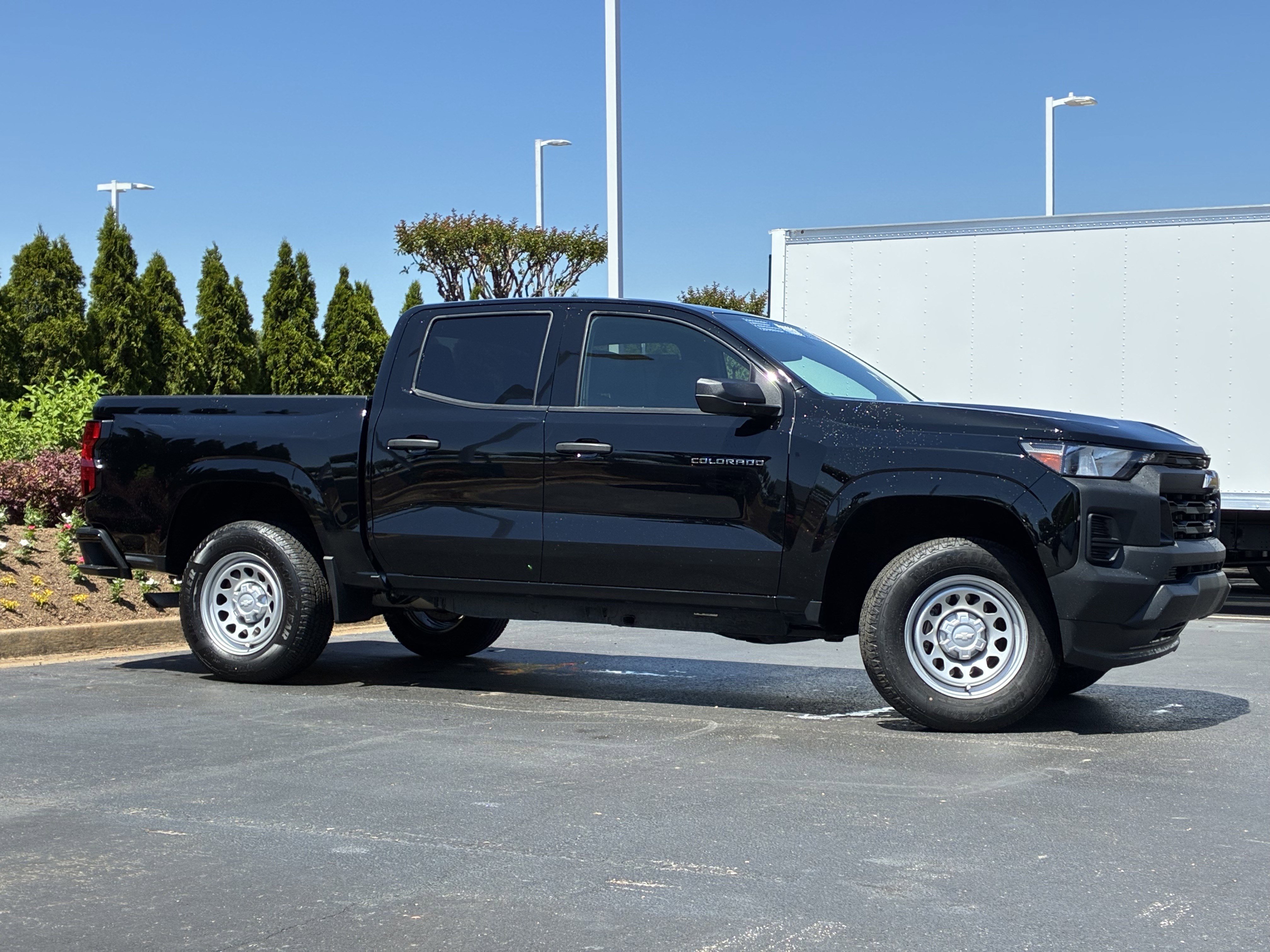 2024 Chevrolet Colorado W/T