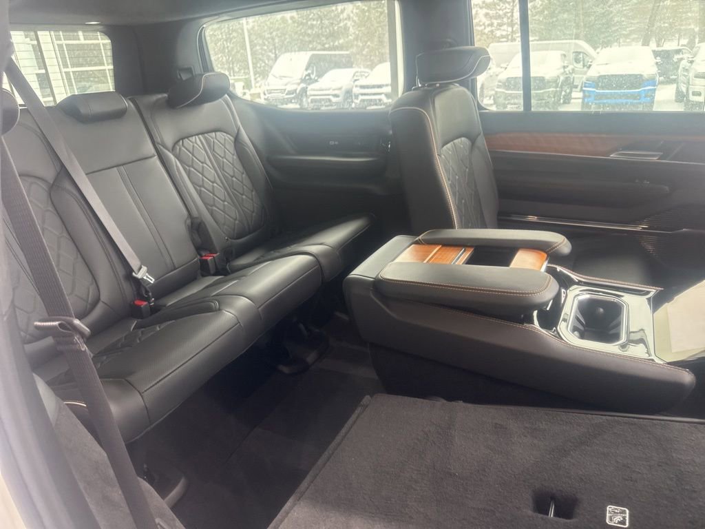 2025 Jeep Grand Wagoneer Series III