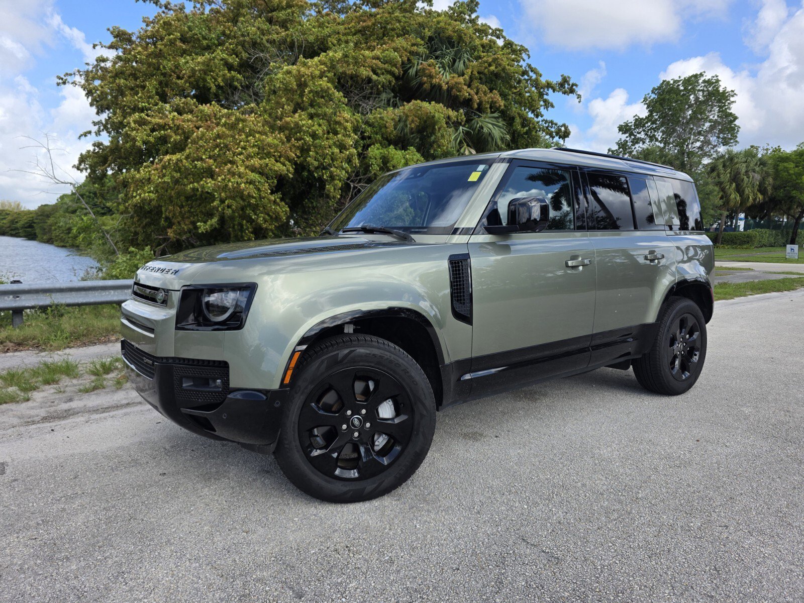 Certified 2022 Land Rover Defender 110 X-Dynamic SE
