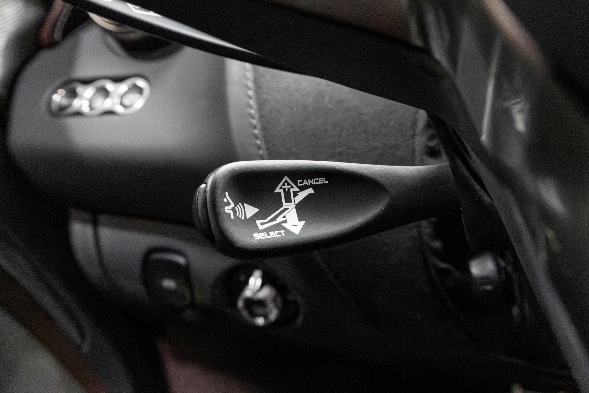 Used 2018 McLaren 720S Performance photo 57