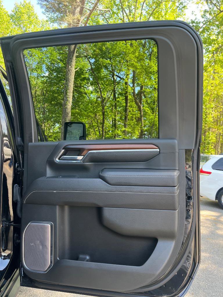 2024 GMC Sierra 2500 Denali