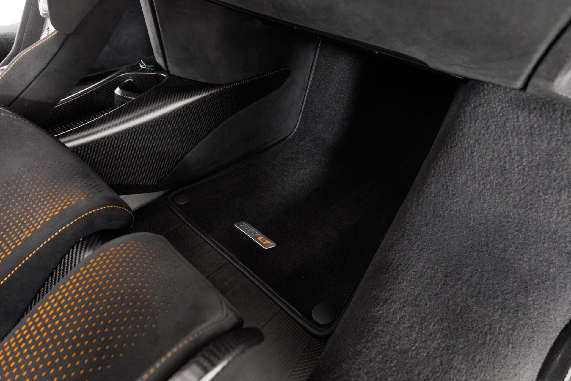 Used 2021 McLaren 765LT photo 44