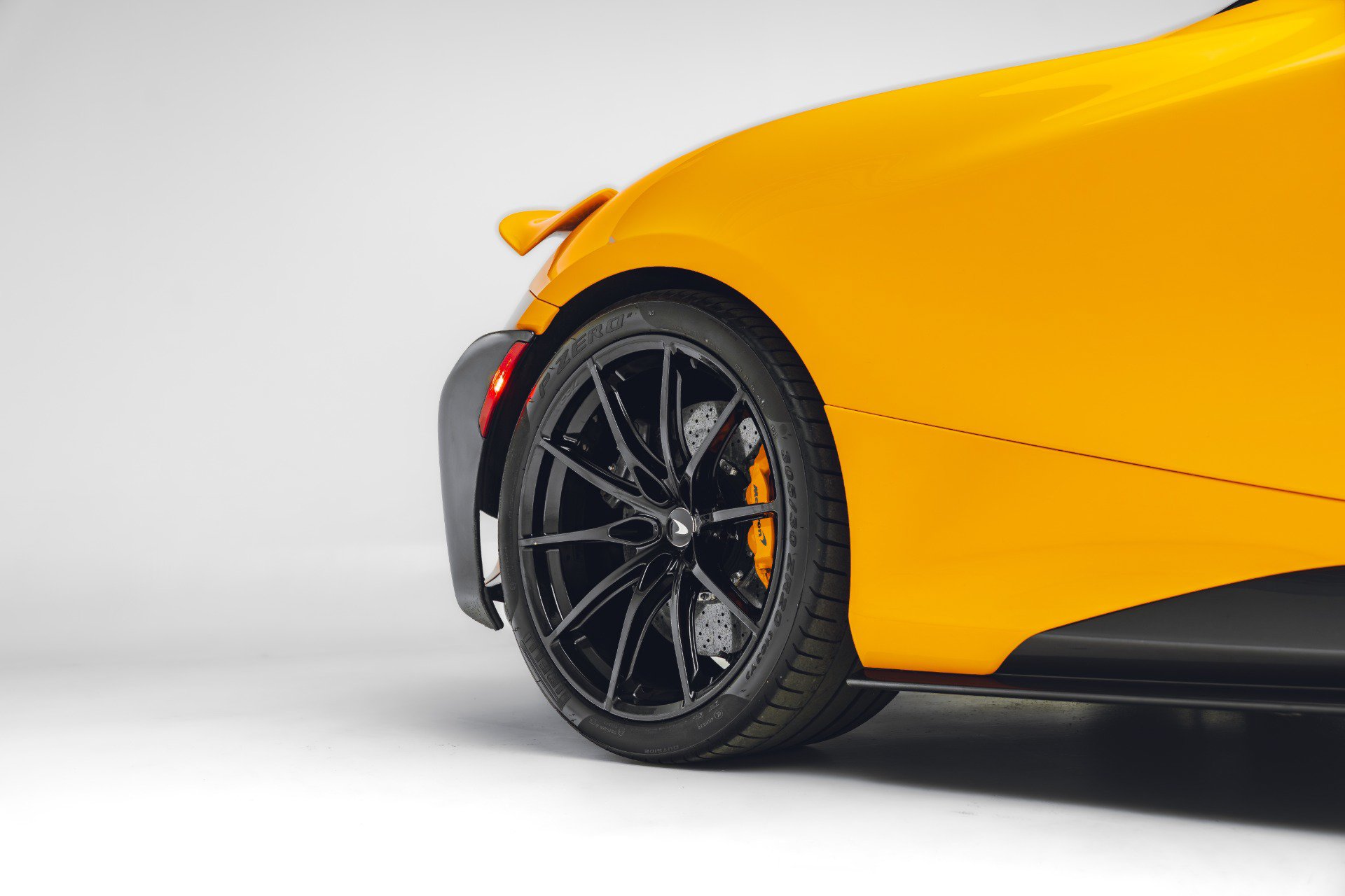 Used 2021 McLaren 765LT photo 22
