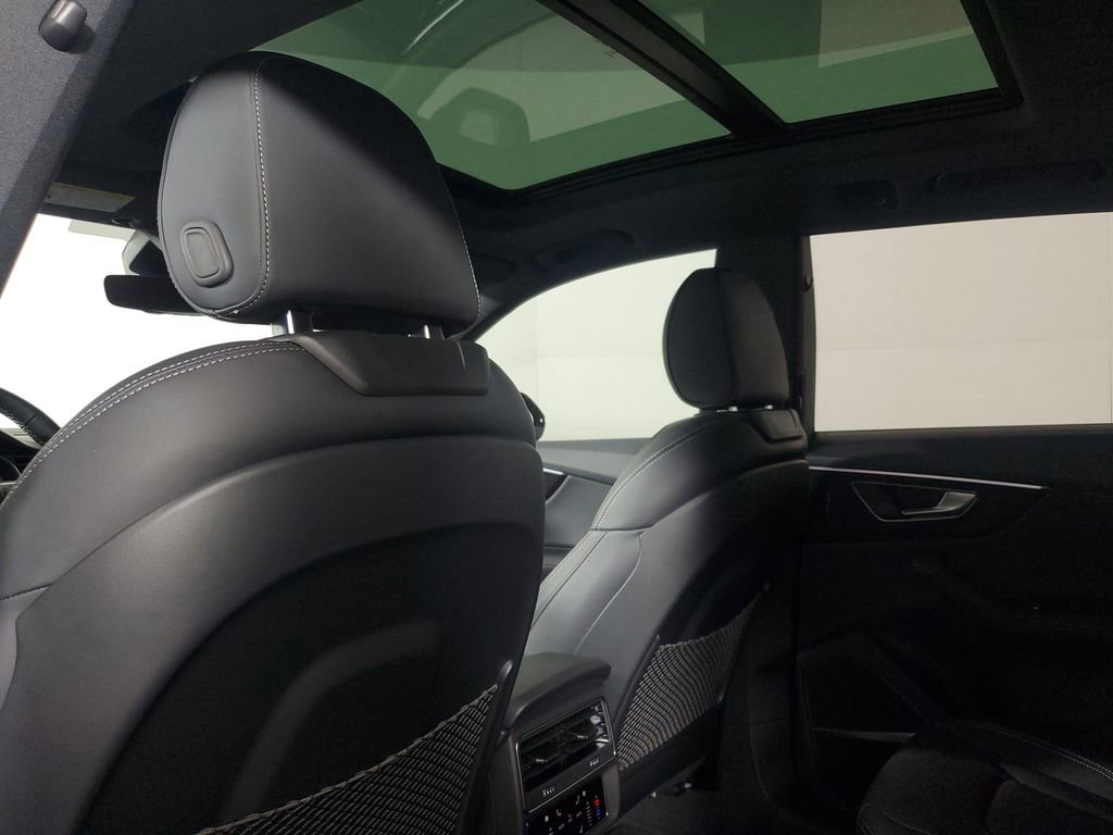 2026 Audi Q8 Prestige