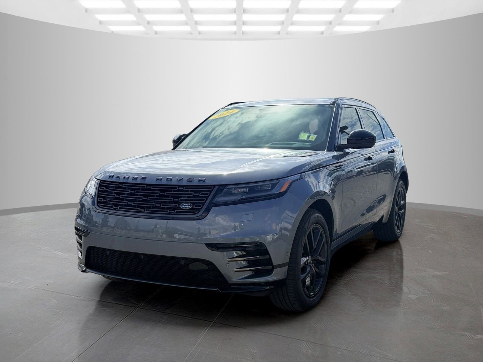 Used 2024 Land Rover Range Rover Velar Dynamic SE