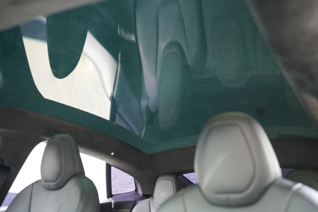 2022 Tesla Model S Plaid