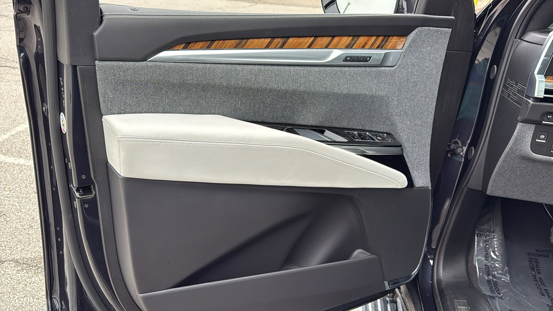 2025 Cadillac Escalade Premium Luxury Platinum