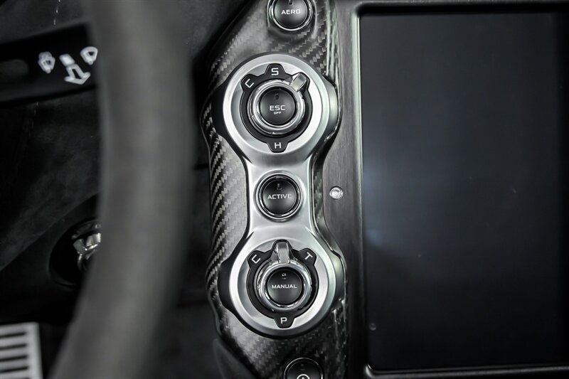 Used 2018 McLaren 720S Performance photo 32