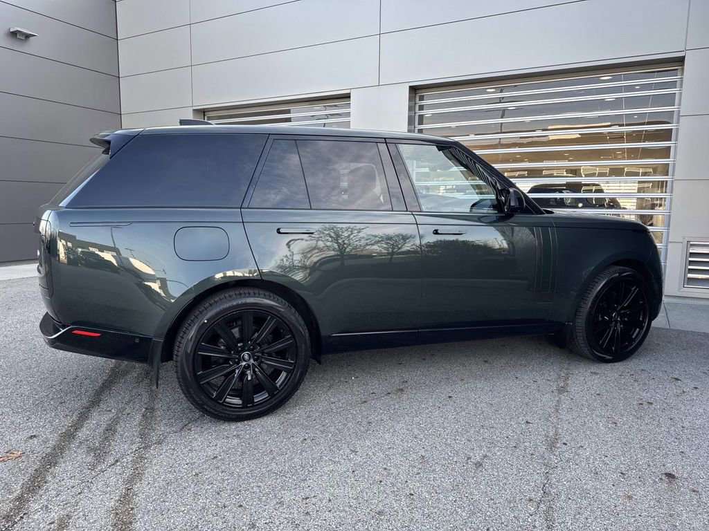 2023 Land Rover Range Rover SE