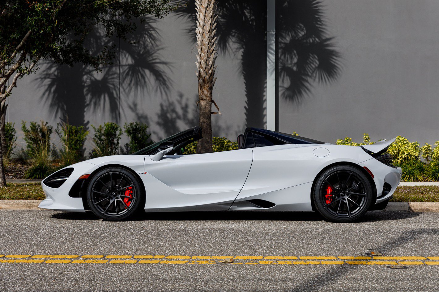 Used 2026 McLaren 750S Spider photo 18