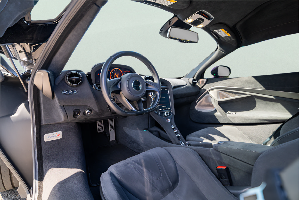 Used 2018 McLaren 720S photo 30
