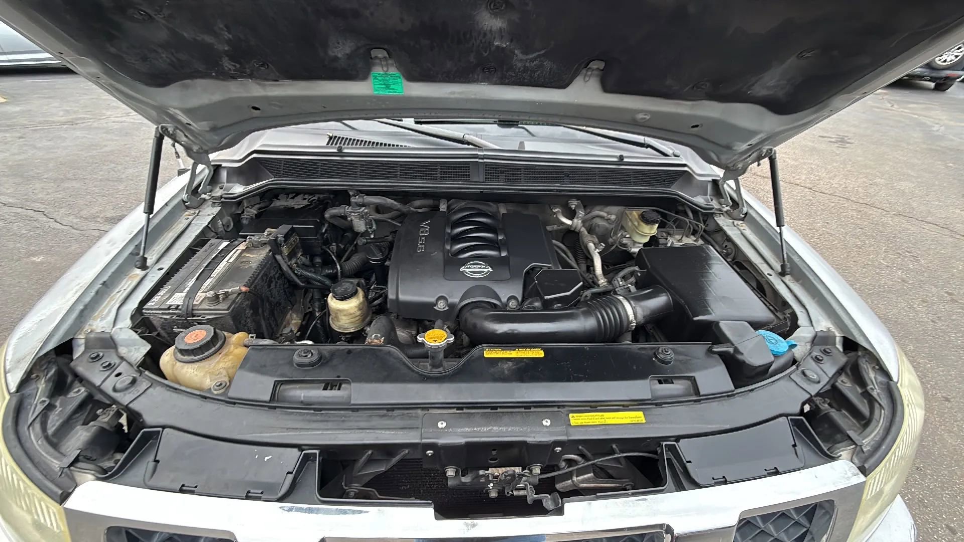 2004 Nissan Titan SE