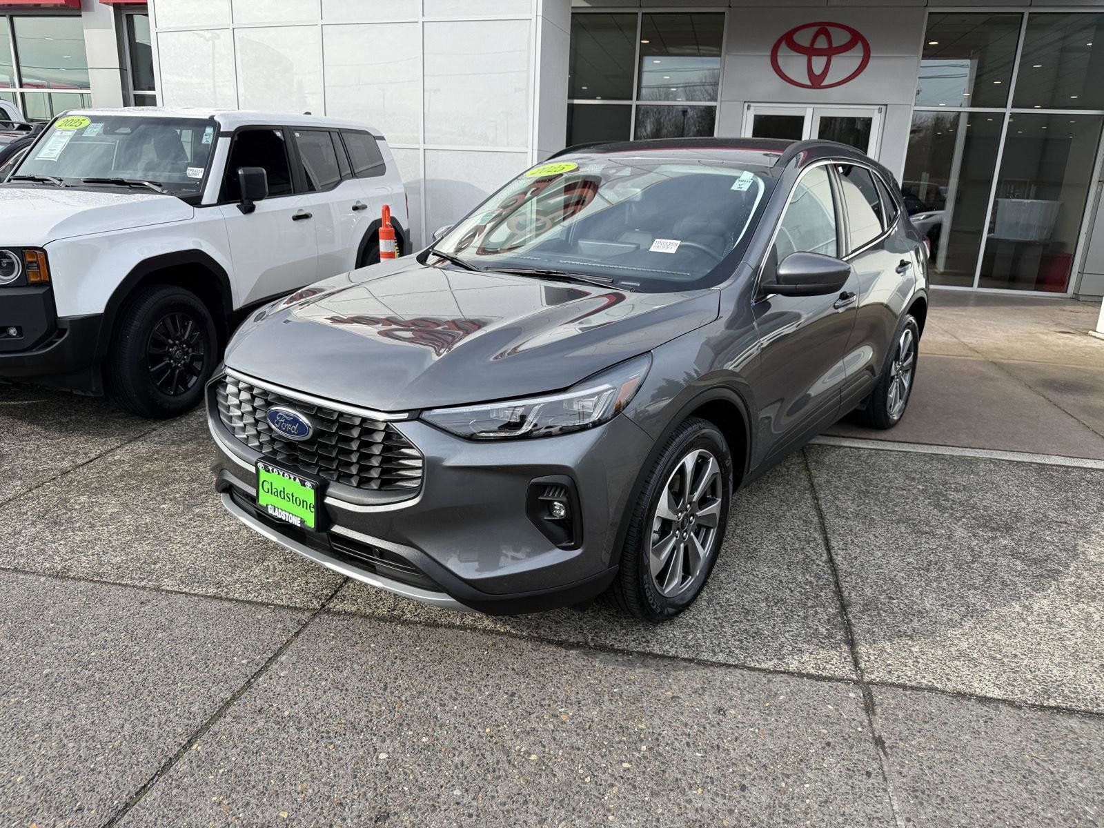 2025 Ford Escape Platinum