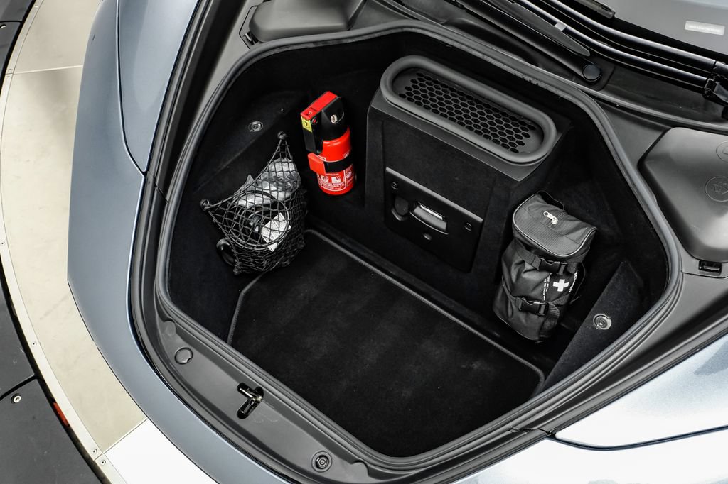 Used 2018 McLaren 720S Performance photo 38