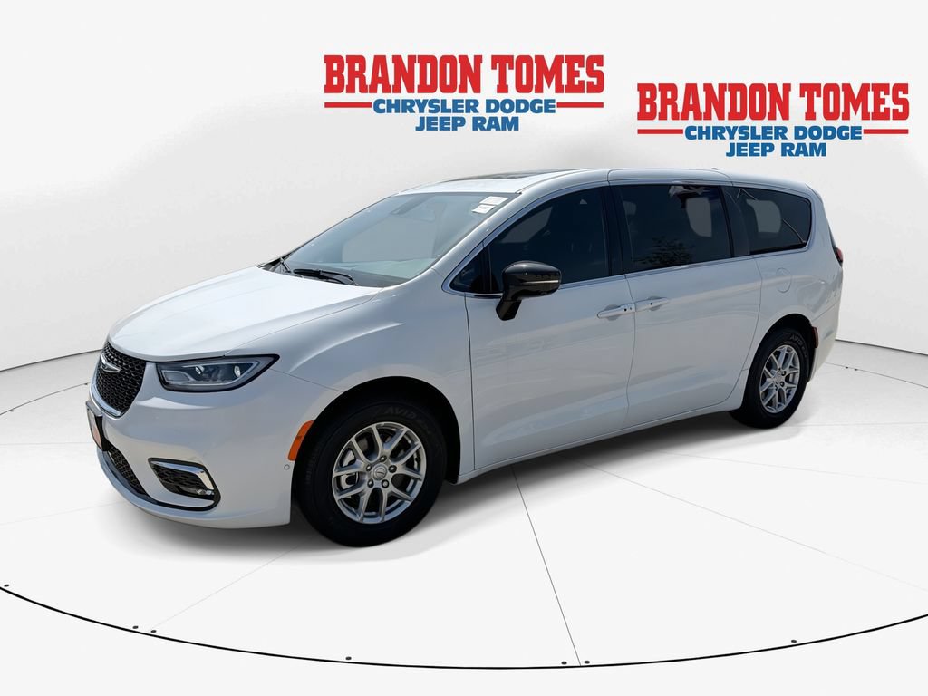 New 2026 Chrysler Pacifica Select