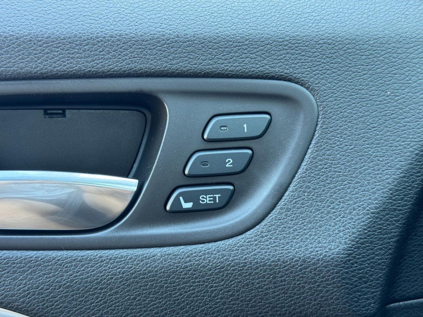 2017 Acura MDX FWD w/ Technology Package