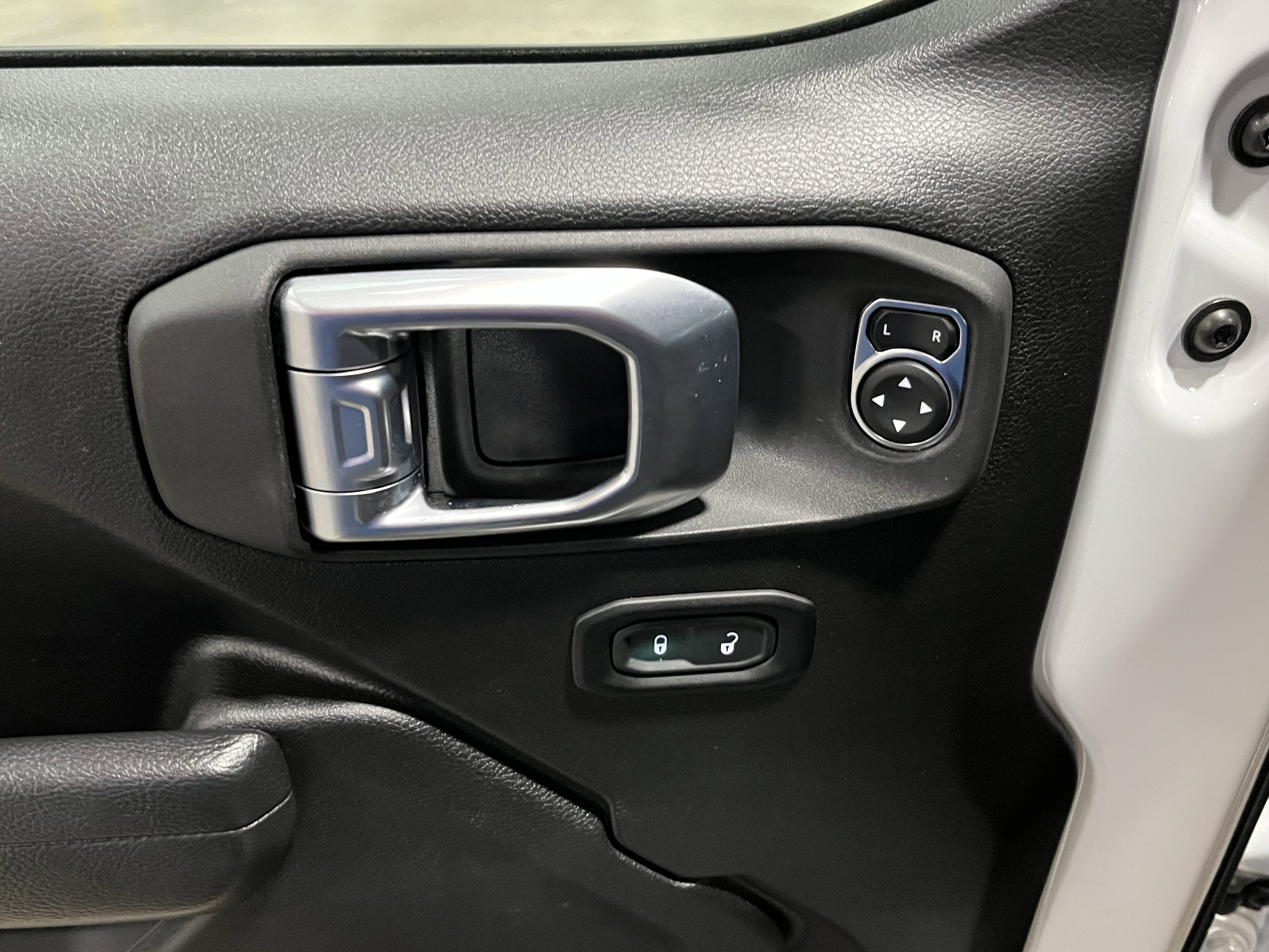 2022 Jeep Wrangler Willys