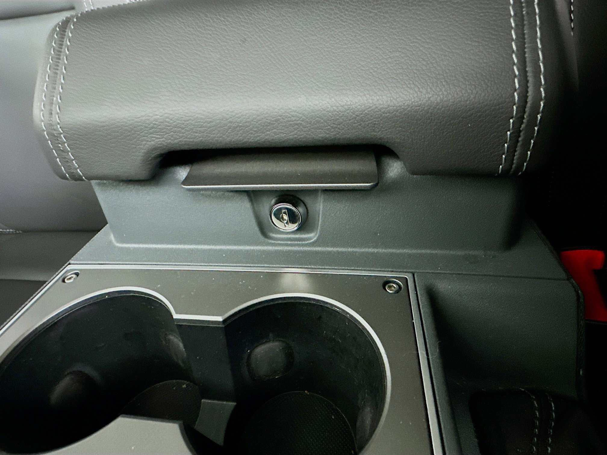 2024 INEOS Grenadier Fieldmaster Edition