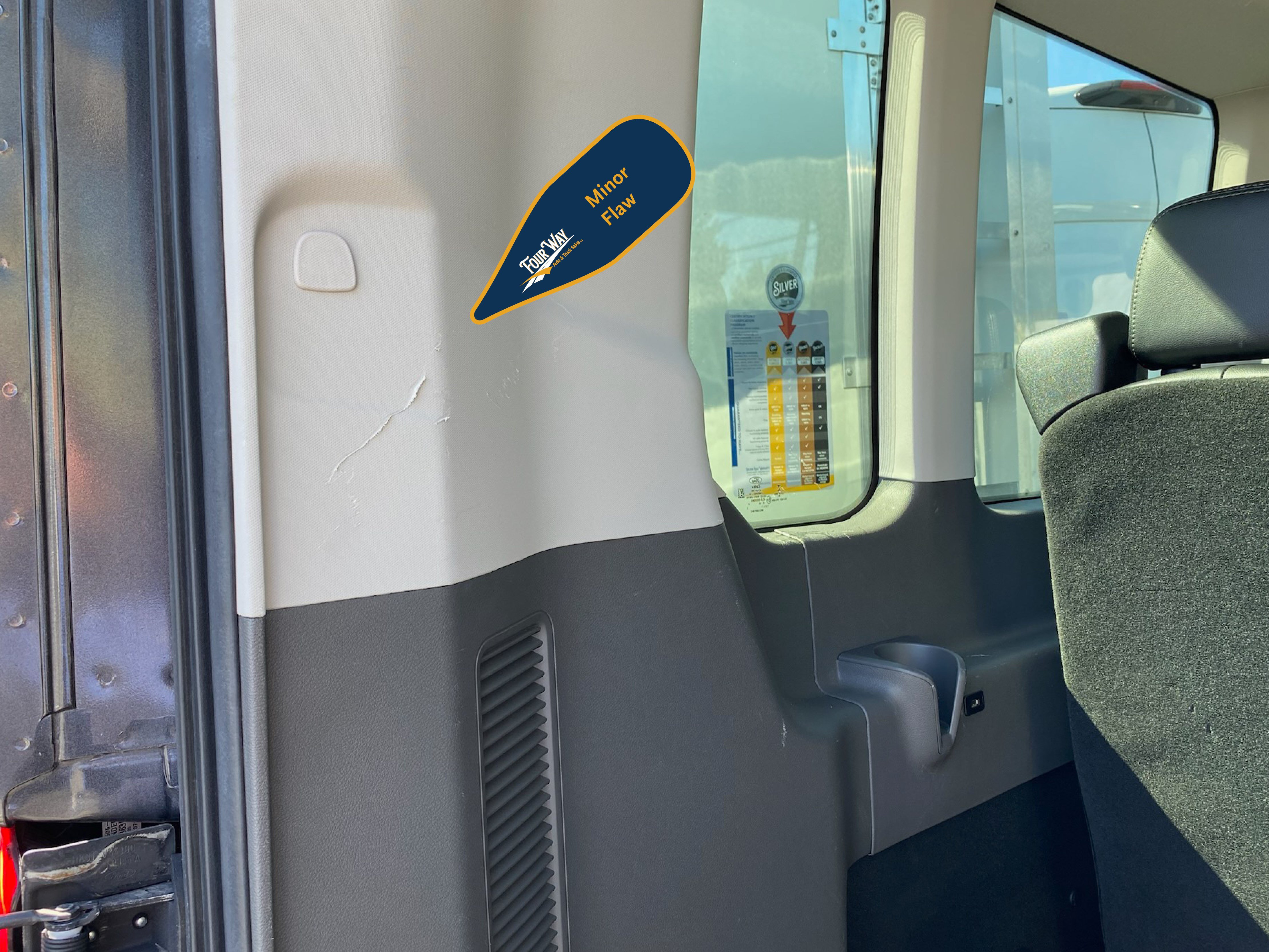 2020 Ford Transit Passenger Van XLT - Photo 33