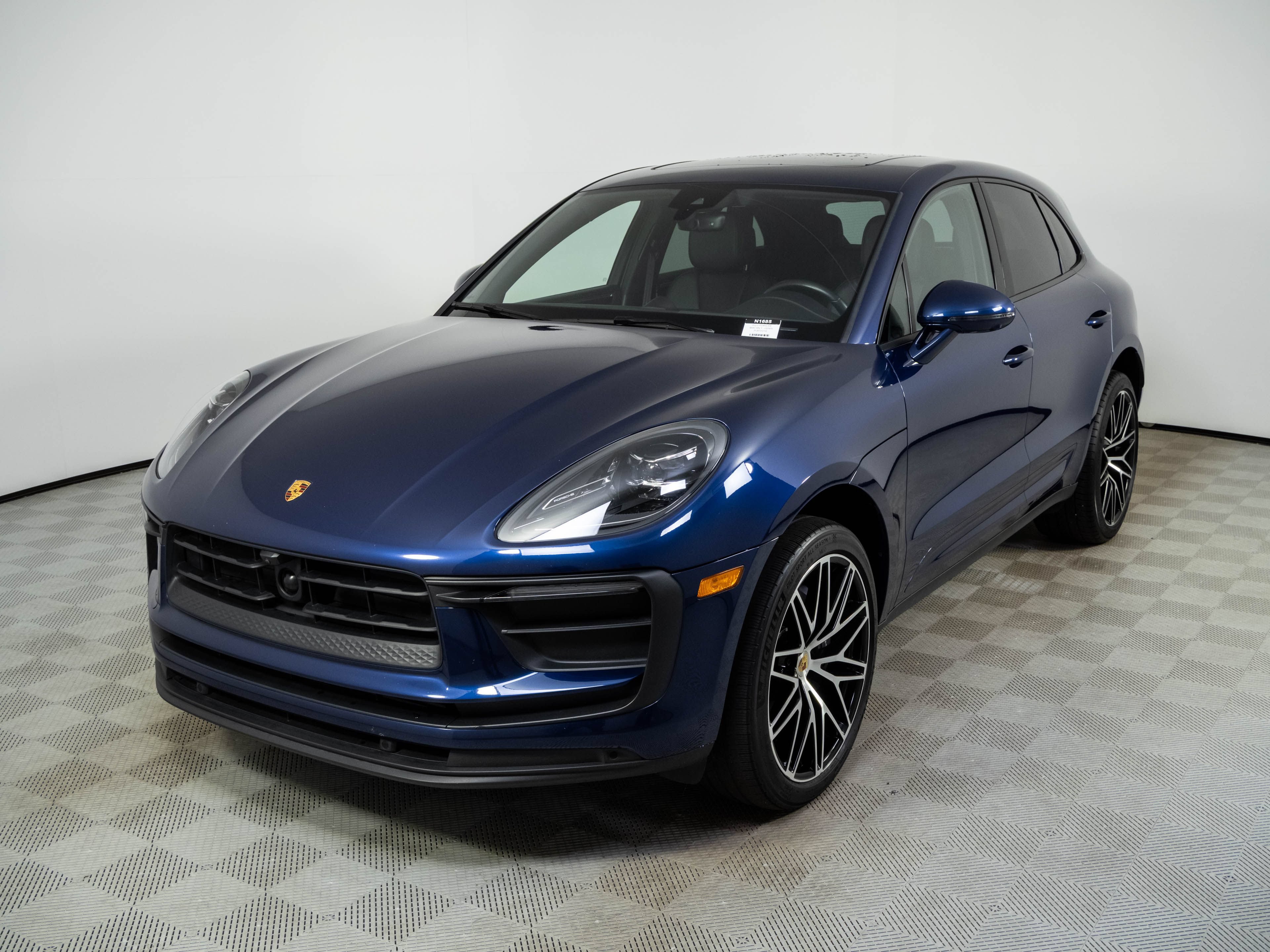 Certified 2023 Porsche Macan