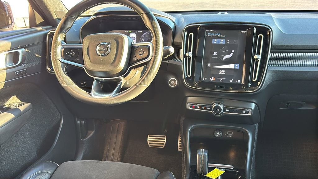 2021 Volvo Xc40 T5 R-Design