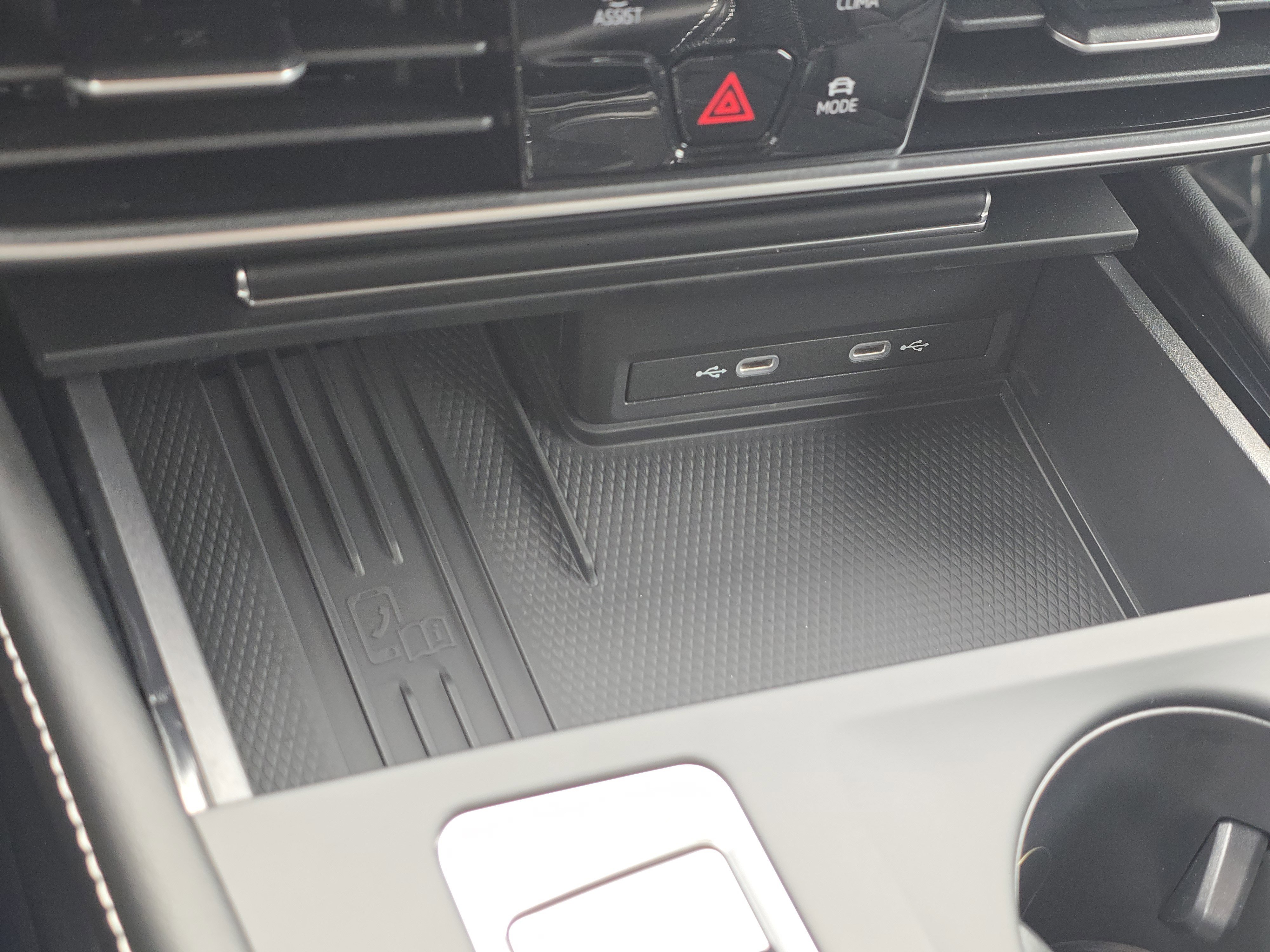 2026 Volkswagen Atlas Cross Sport SE