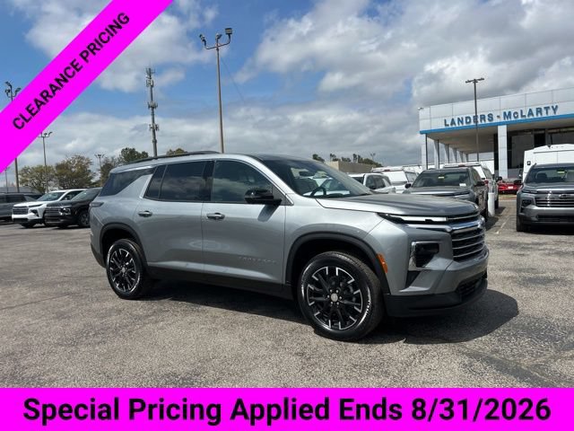 New 2026 Chevrolet Traverse LT w/ Sun and Wheel Package