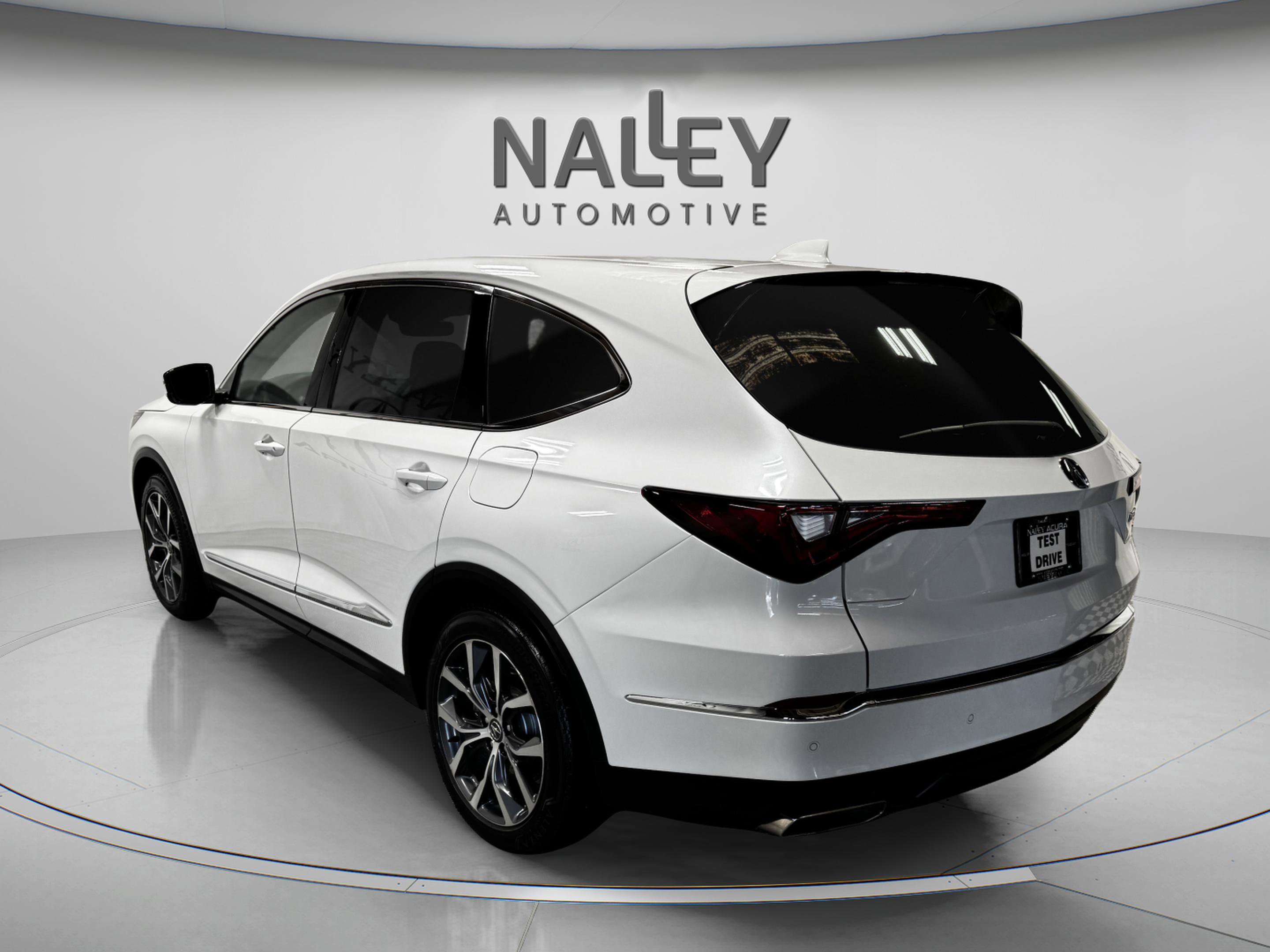 2023 Acura MDX FWD w/ Technology Package