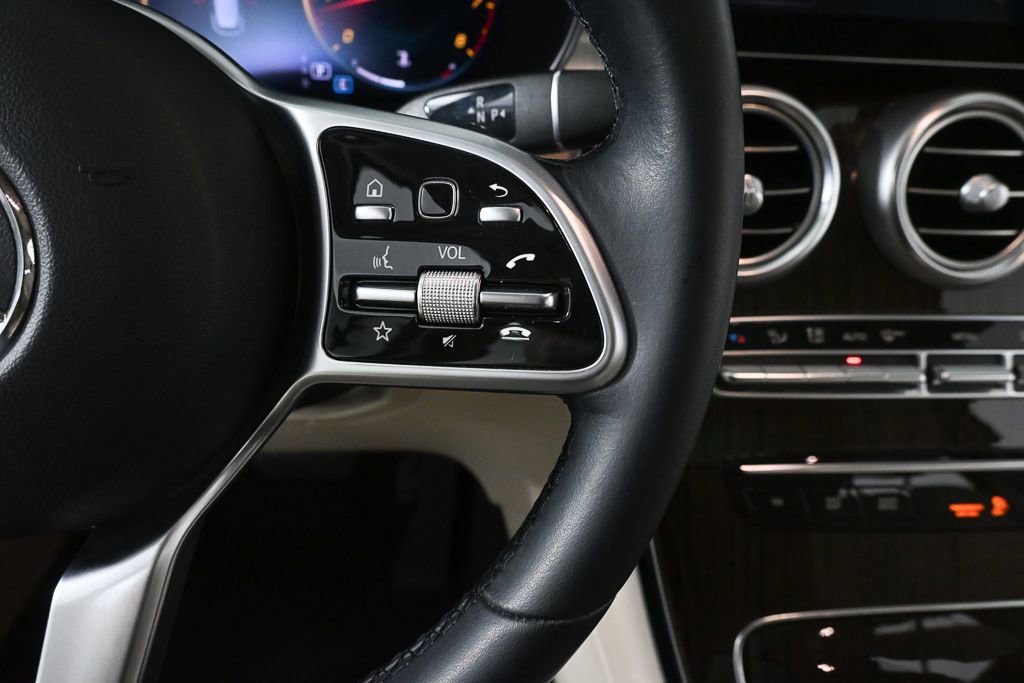 2022 Mercedes-Benz GLC 300